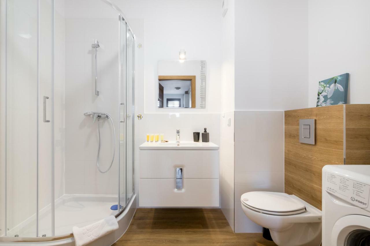 Wola Business Apartments Warsaw Exterior photo